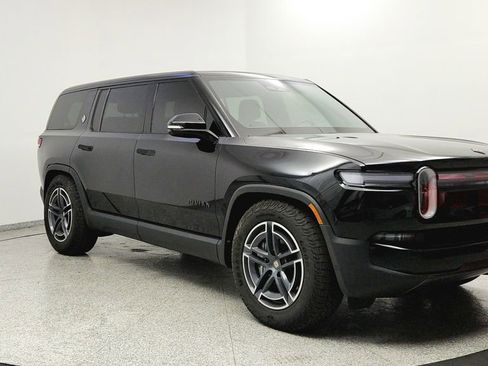 Used 2025 Rivian R1S Adventure image 7