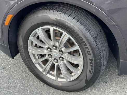 Used 2018 Cadillac XT5 Luxury w/ Driver Awareness Package image 41