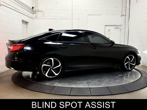 Used 2021 Honda Accord Sport image 9