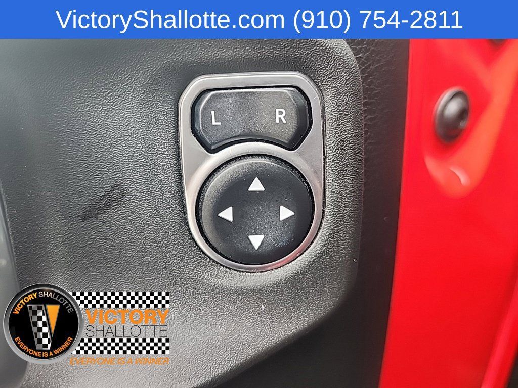 Certified 2025 Jeep Gladiator Sport AWD/4WD image 18