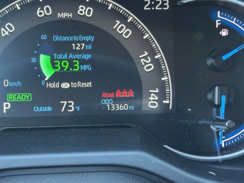 Used 2025 Toyota RAV4 LE image 39