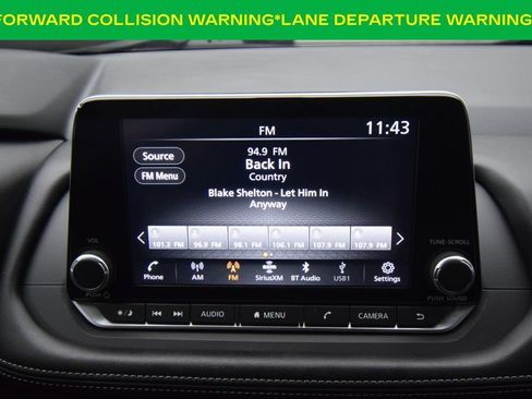Used 2024 Nissan Rogue S AWD/4WD image 16