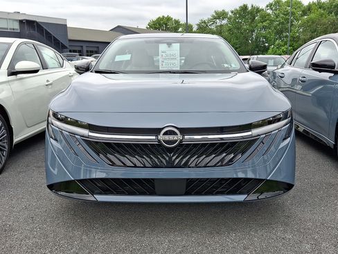 New 2026 Nissan Sentra SL w/ Floor Mat Package FWD image 2