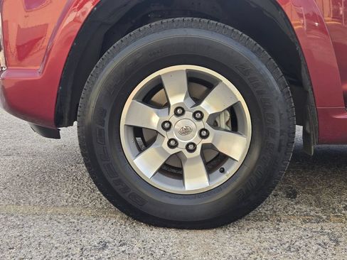 Used 2013 Toyota 4Runner SR5 w/ Convenience Pkg AWD/4WD image 8