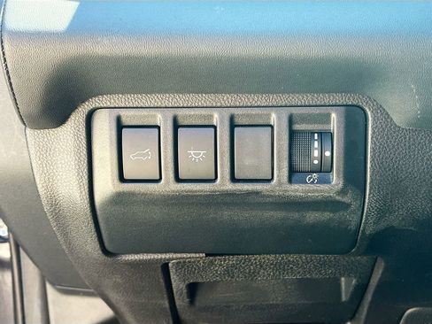 Used 2023 Subaru Ascent Limited image 10