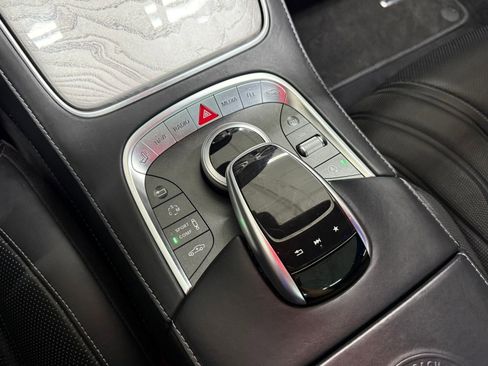 Used 2017 Mercedes-Benz S 63 AMG 4MATIC Coupe image 21