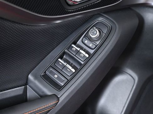 Used 2020 Subaru Crosstrek 2.0i Limited w/ Moonroof Package image 24