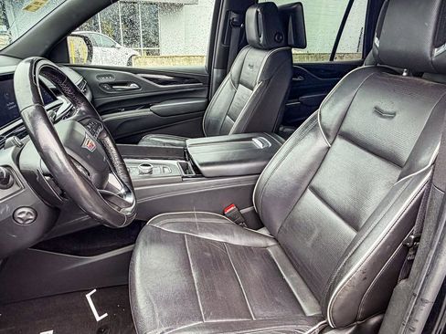 Used 2023 Cadillac Escalade Sport AWD/4WD image 7