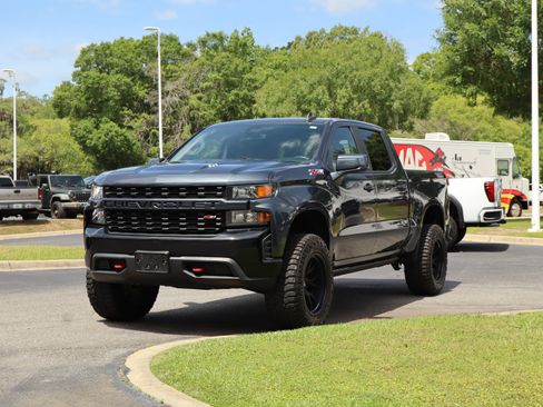 Used 2021 Chevrolet Silverado 1500 Custom Trail Boss w/ Safety Confidence Package AWD/4WD image 5