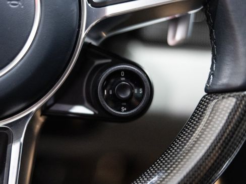 Used 2018 Porsche 911 Targa 4 GTS image 35