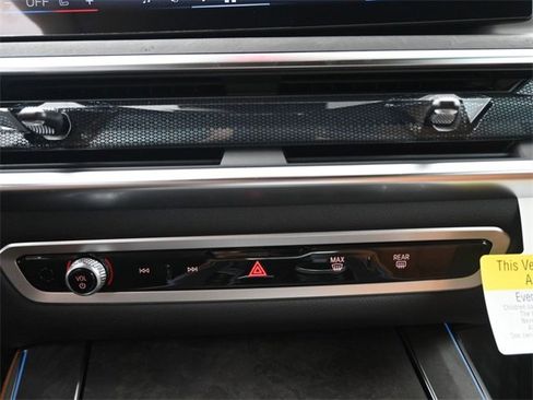 New 2026 BMW X5 xDrive50e w/ Premium Package image 31