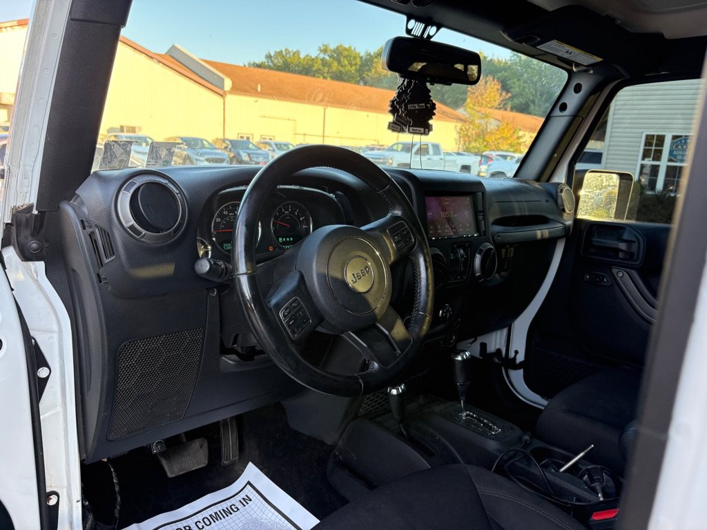 Used 2017 Jeep Wrangler Unlimited Sport w/ Quick Order Package 24S AWD/4WD image 14