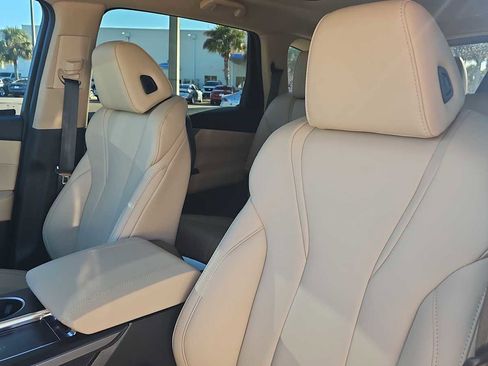 Used 2024 Acura MDX SH-AWD image 13