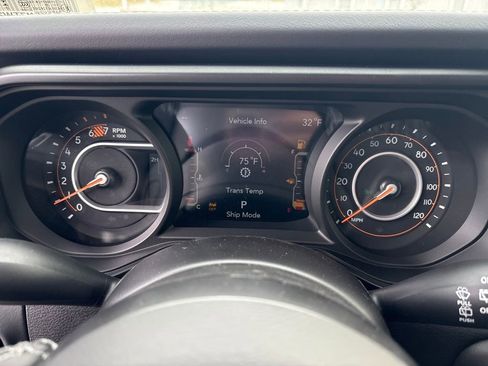 New 2026 Jeep Wrangler Unlimited Rubicon AWD/4WD image 15
