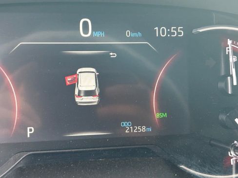 Used 2023 Toyota RAV4 XLE image 17