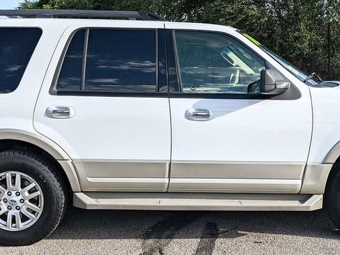 Used 2010 Ford Expedition Eddie Bauer AWD/4WD image 2