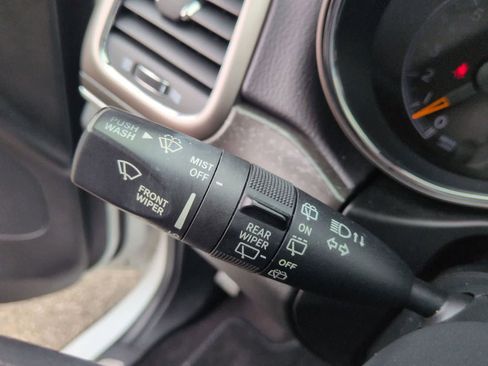 Certified 2018 Jeep Grand Cherokee Limited image 23