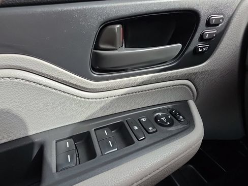 Used 2023 Honda Odyssey EX-L image 22