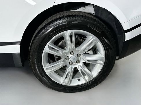 Used 2022 Land Rover Range Rover Velar R-Dynamic S image 33