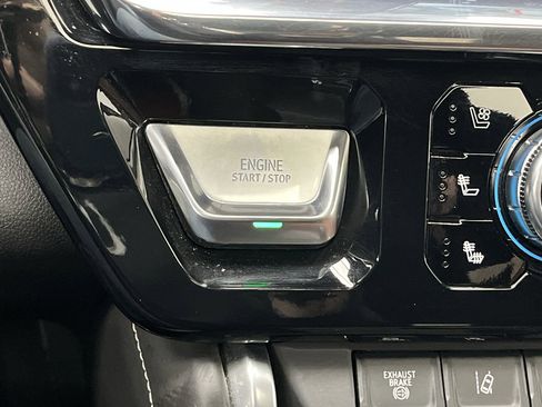 Used 2024 GMC Sierra 2500 Denali Ultimate image 24