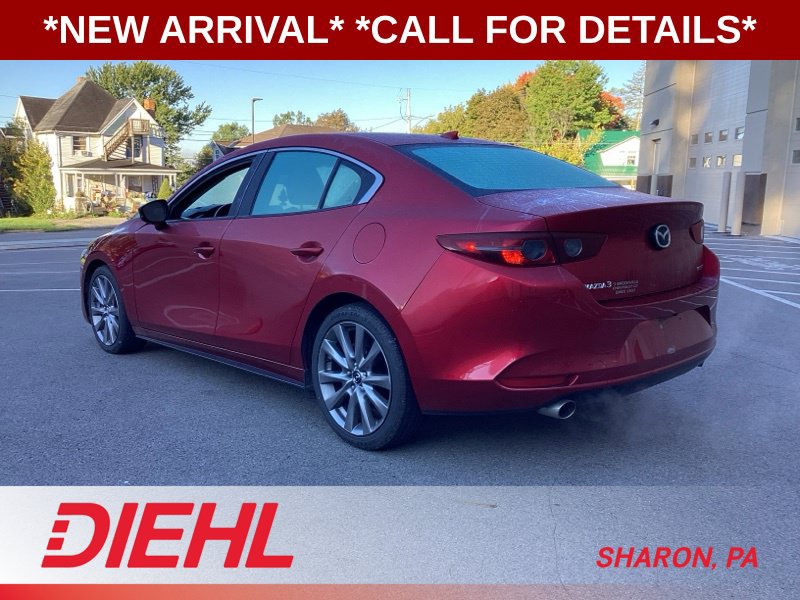 Used 2019 MAZDA MAZDA3 Sedan w/ Preferred Package FWD image 5