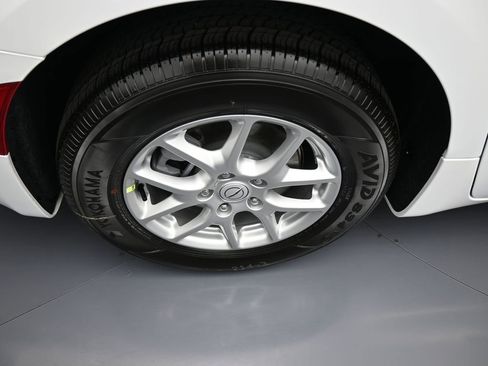 Used 2025 Chrysler Pacifica Select FWD image 37