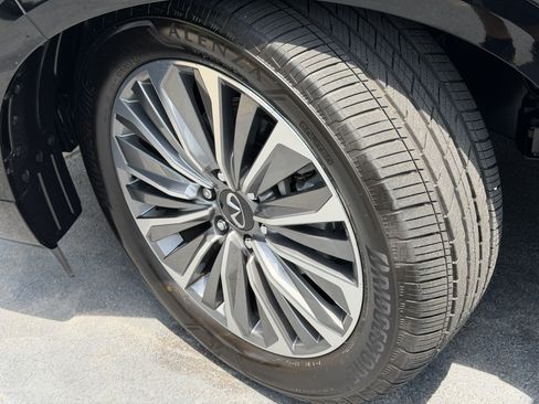 Certified 2026 INFINITI QX80 Luxe w/ Cargo Package RWD image 38