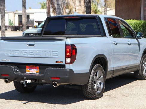 Used 2025 Honda Ridgeline TrailSport image 10