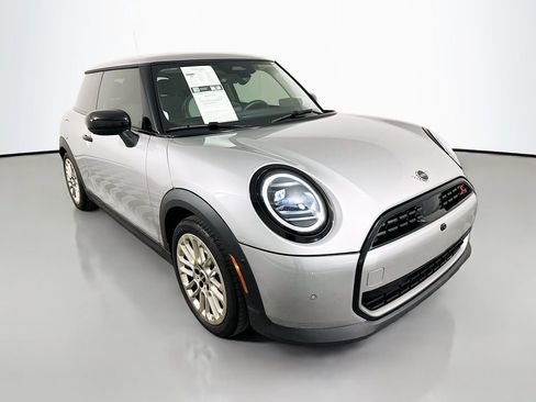 Certified 2025 MINI Cooper S image 3