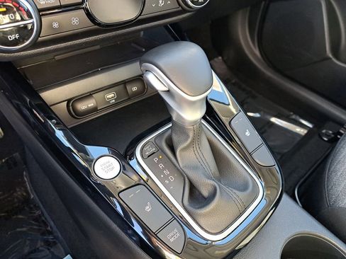 Used 2021 Kia Soul EX image 25