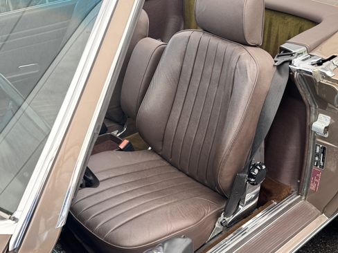 Used 1987 Mercedes-Benz 560 SL image 28