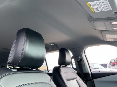 Used 2023 Ford Explorer XLT w/ Equipment Group 202A image 13