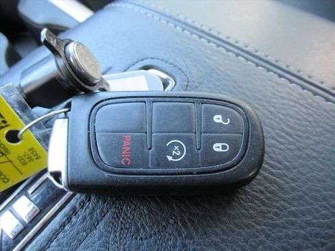 Used 2017 RAM 2500 Limited image 27