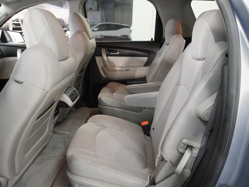 Used 2008 GMC Acadia SLE w/ Preferred Package AWD/4WD image 12