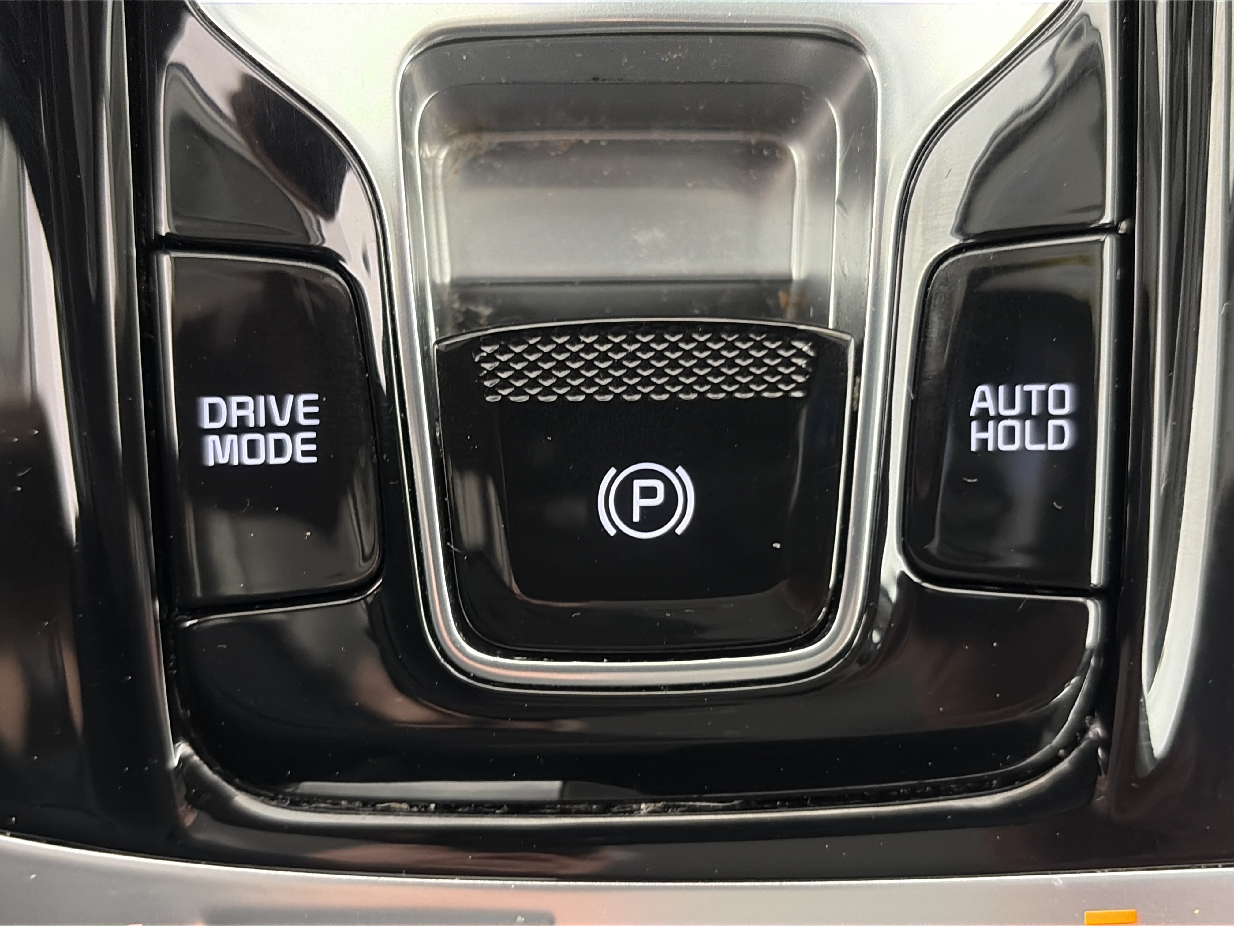 Certified 2024 Kia Carnival SX FWD image 38