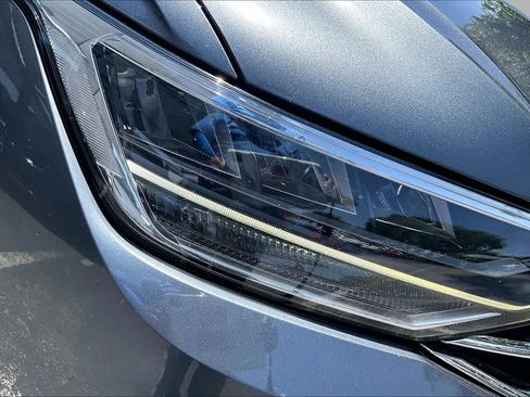Used 2023 Volkswagen Tiguan SE FWD image 28