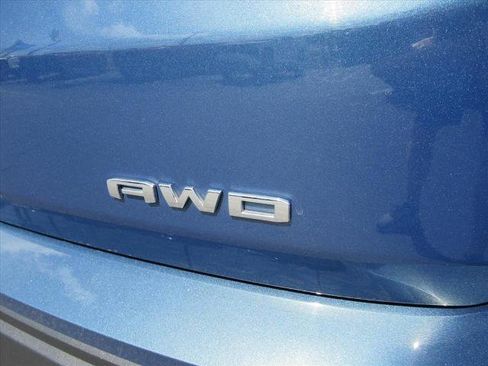 Certified 2024 GMC Terrain SLE w/ Driver Convenience Package image 35