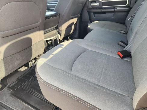 Used 2024 RAM 2500 Big Horn image 32