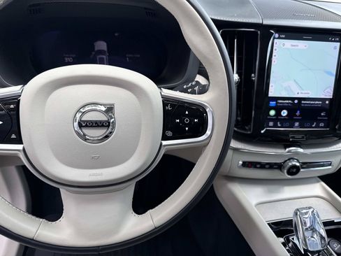 Used 2023 Volvo XC60 T8 Ultimate AWD/4WD image 30
