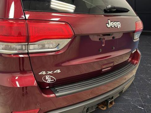 Used 2018 Jeep Grand Cherokee Laredo AWD/4WD image 34