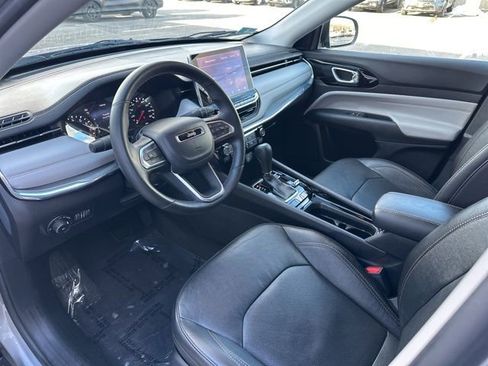 Used 2022 Jeep Compass Limited image 13