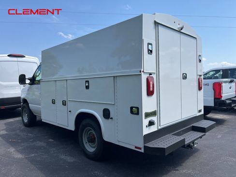 New 2026 Ford E-350 and Econoline 350 Super Duty w/ Power Equipment Group RWD image 16