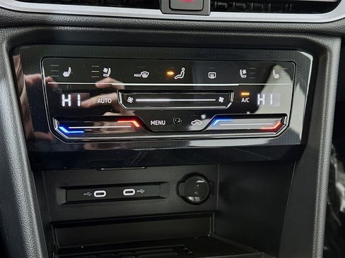 New 2026 Volkswagen Taos SEL image 16