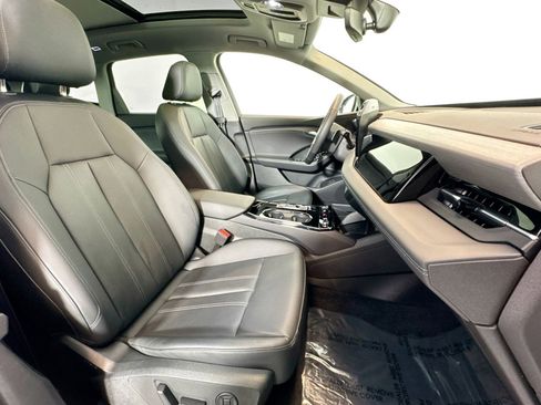 Used 2025 Audi Q6 e-tron Premium w/ Convenience Package image 26