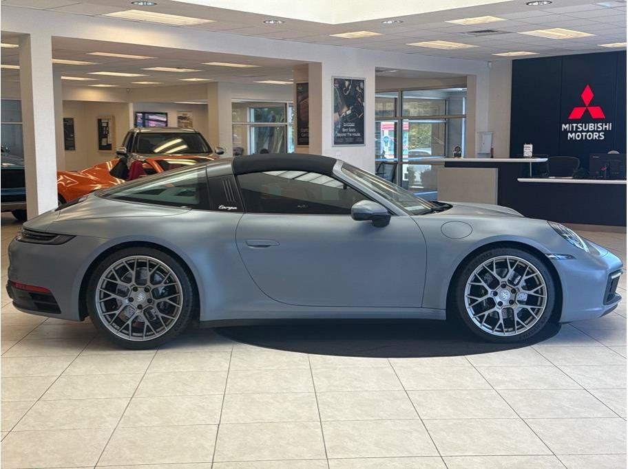 Used 2024 Porsche 911 Targa 4S w/ Premium Package AWD/4WD image 4