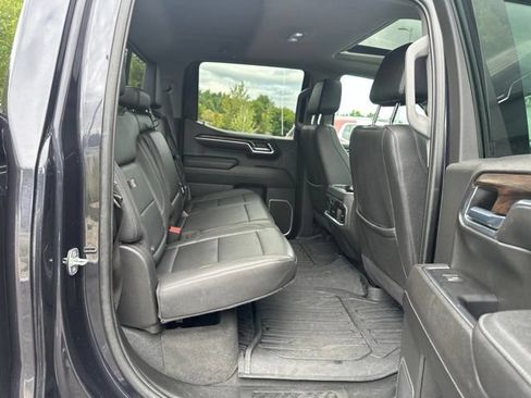 Used 2023 GMC Sierra 1500 SLT w/ SLT Premium Package AWD/4WD image 14
