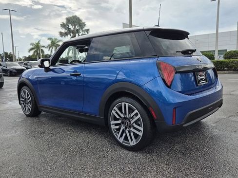 New 2026 MINI Cooper 2-Door Hardtop FWD image 5