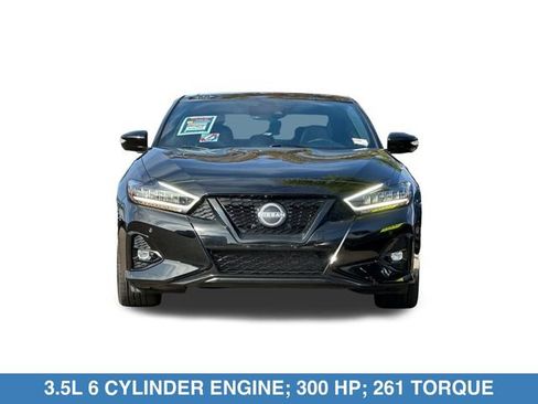 Used 2023 Nissan Maxima SR w/ Sport Mat Group FWD image 10