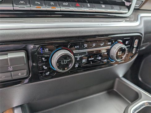 New 2026 Chevrolet Silverado 1500 High Country AWD/4WD image 19