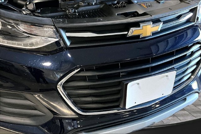 Used 2021 Chevrolet Trax LT FWD image 32